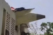 吉安印度一波音787客机坠毁机上242人、地面5名学生遇难！我驻印度使馆：机上无中国籍乘客